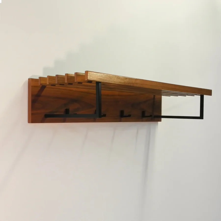Garderobe mit Hutablage Nussbaum 1960er Jahre Mid-century Modern Design Style Retro Möbel