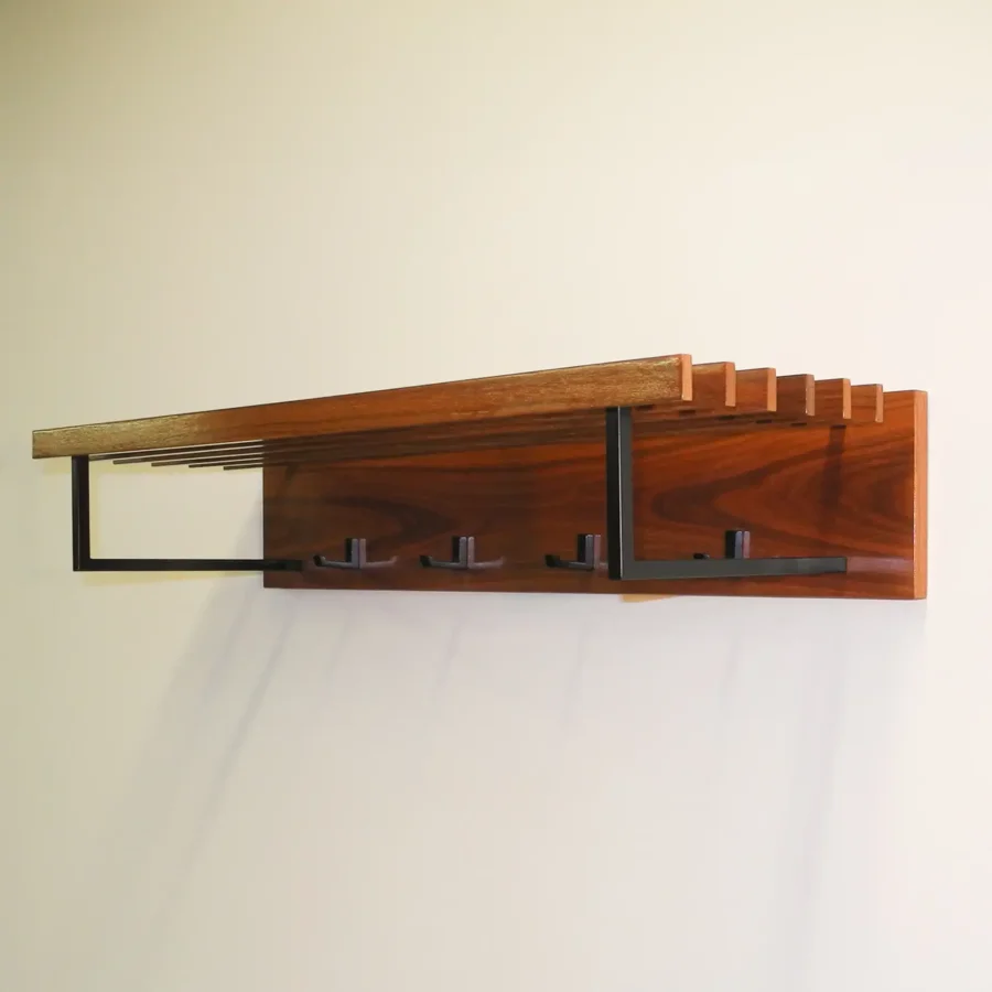 Garderobe mit Hutablage Nussbaum 1960er Jahre Mid-century Modern Design Style Retro Möbel
