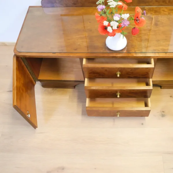 Spiegelkommode mit Schwenkspiegeln Geflammte Birke Gebeizt 1950er Jahre Mid-century Modern Design Style Retro Möbel