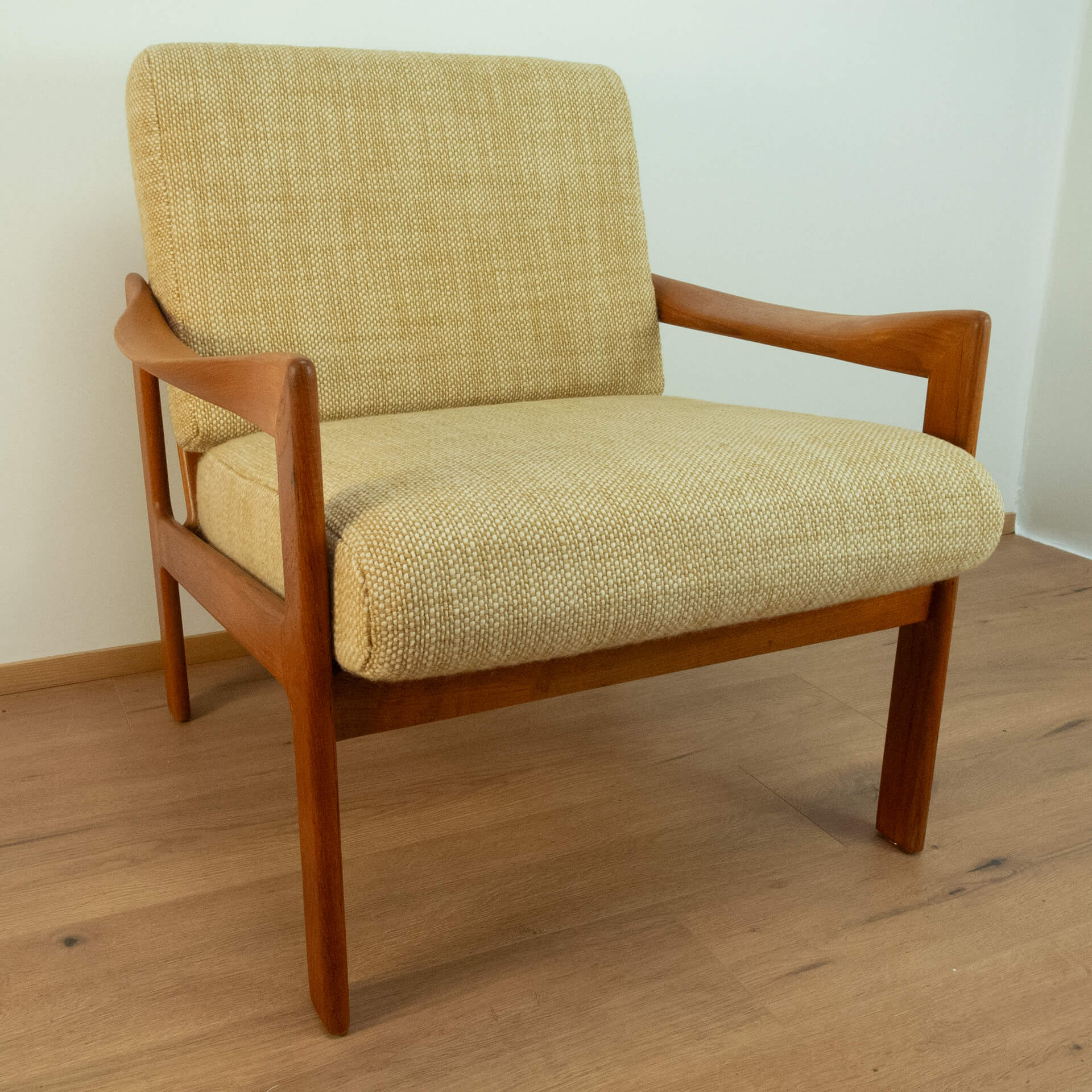 Mid Century deals Danish Design Couchtisch Manufaktur Niels Eilersen