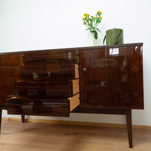 Sideboard Hochglanz in Schwarzbraun 1960er Jahre Mid-century Modern Design Style Retro Möbel