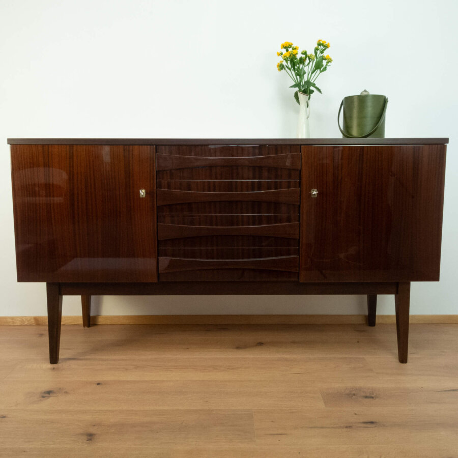 Sideboard Hochglanz in Schwarzbraun 1960er Jahre Mid-century Modern Design Style Retro Möbel
