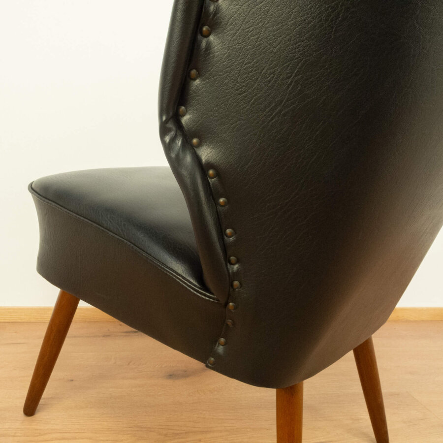 2 Cocktailsessel Buche und Schwarzes Kunstleder 1950er Jahre Mid-century Modern Design Style Retro Möbel