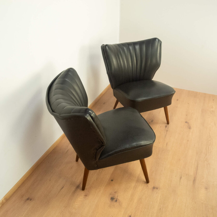 2 Cocktailsessel Buche und Schwarzes Kunstleder 1950er Jahre Mid-century Modern Design Style Retro Möbel