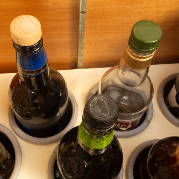 Bar Verwandlungsmöbel mit Schwarzer Resopalplatte 1950er Jahre Mid-century Modern Design Style Retro Möbel