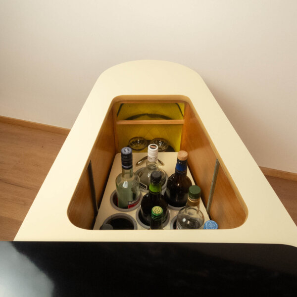 Bar Verwandlungsmöbel mit Schwarzer Resopalplatte 1950er Jahre Mid-century Modern Design Style Retro Möbel