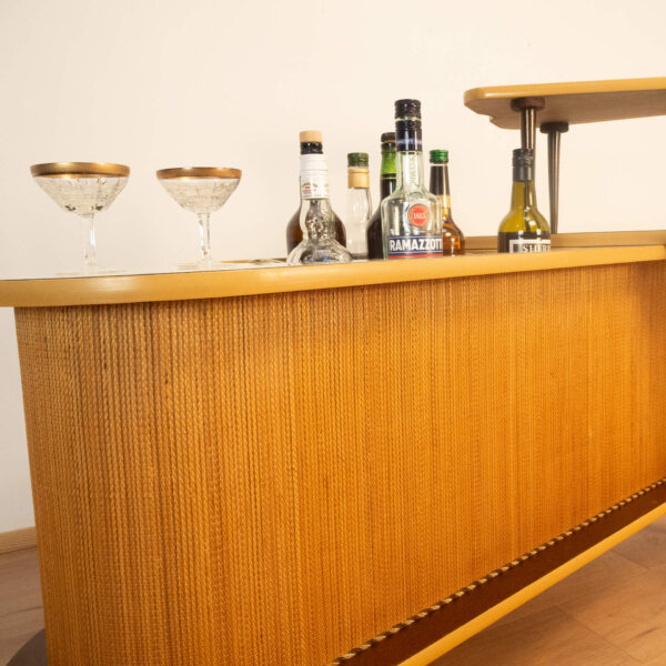 Bar Verwandlungsmöbel mit Schwarzer Resopalplatte 1950er Jahre Mid-century Modern Design Style Retro Möbel