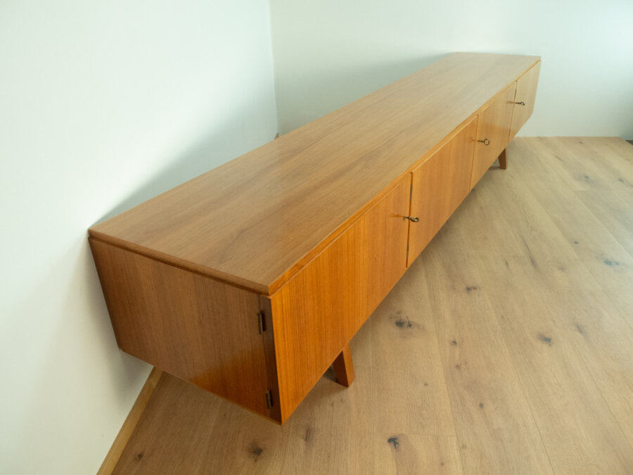 Lowboard mit 4 Türen Nussbaum 1960er Jahre Mid-century Modern Design Style Retro Möbel
