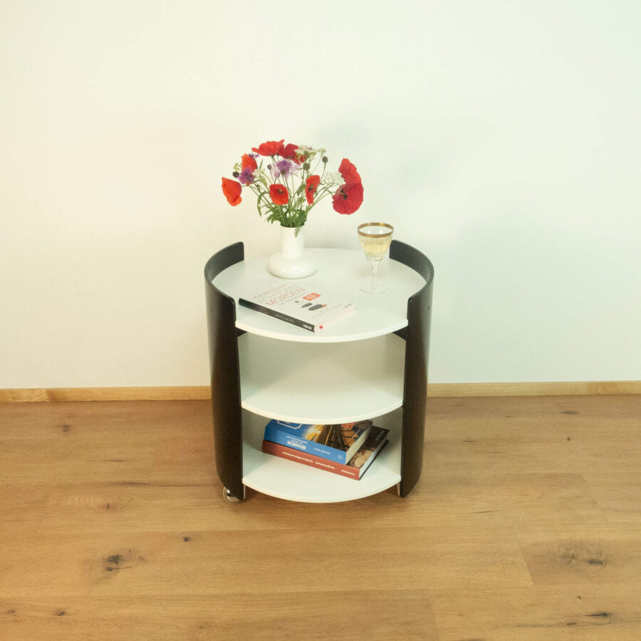 Rollbarer Beistelltisch Schwarz Weisser Lack 1970er Jahre 04 Mid-century Modern Design Style Retro Möbel