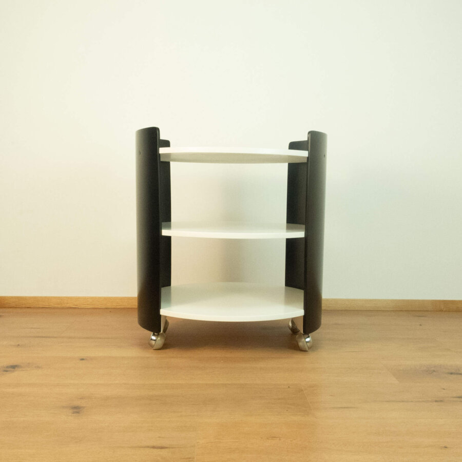 Rollbarer Beistelltisch Schwarz Weisser Lack 1970er Jahre Mid-century Modern Design Style Retro Möbel