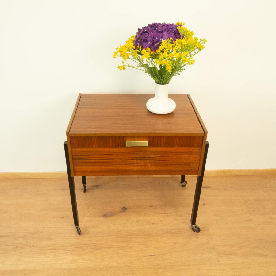 1082 Rollbares Nähkästchen Nussbaum Buche 1960er Jahre Mid-century Modern Design Style Retro Möbel