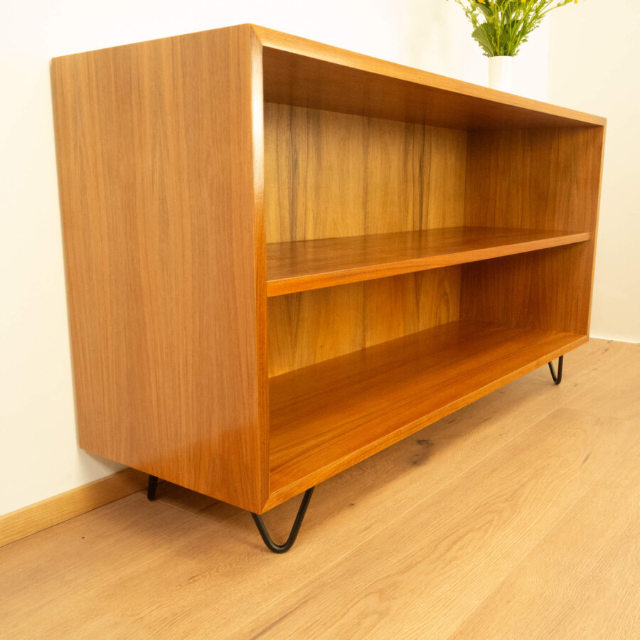 1096 Schränkchen mit 2 Türen von Tepe Nussbaum 1960er Jahre Mid-century Modern Design Style Retro Möbel