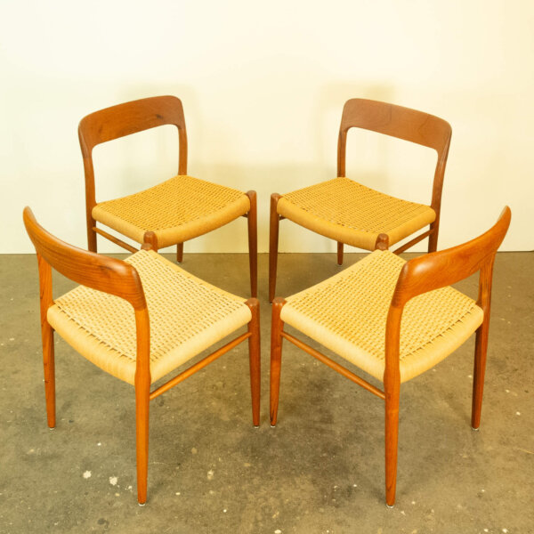 Esstischstühle Dänisches Design von Niels Otto Möller Teak und Papierkordel 1960er Jahre Mid-century Modern Design Style Retro Möbel