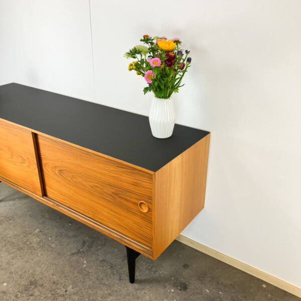Sideboard Von Lothar Wegner Nussbaum Mit Schwarzer Resopalplatte 1960er Jahre Mid-century Modern Design Style Retro Furniture