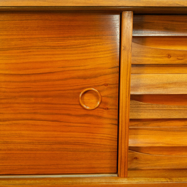 Sideboard von Lothar Wegner Nussbaum 1960er Jahre Mid-century Modern Design Style Retro Möbel