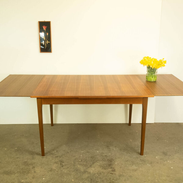 Ausziehbarer Esstisch von Lübke Nussbaum Buche 1960er Jahre Mid-century Modern Design Style Retro Möbel