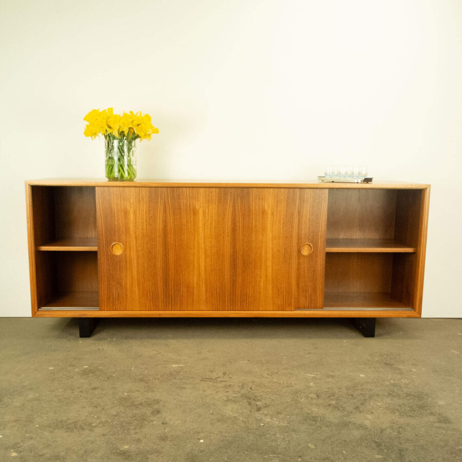 Lowboard von Lothar Wegner Nussbaum 1960er Jahre Mid-century Modern Design Style Retro Möbel
