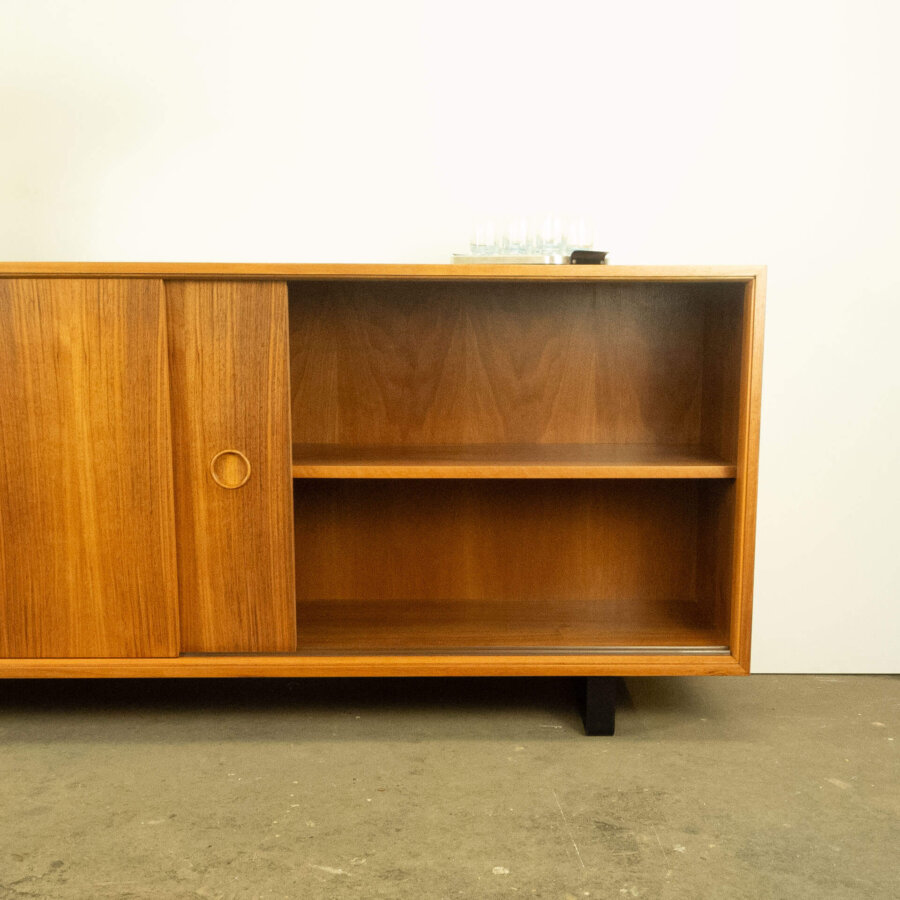 Lowboard von Lothar Wegner Nussbaum 1960er Jahre Mid-century Modern Design Style Retro Möbel