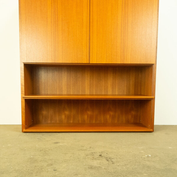 Regalkombination mit Schwarzer Resopalplatte 1970er Jahre Mid-century Modern Design Style Retro Möbel