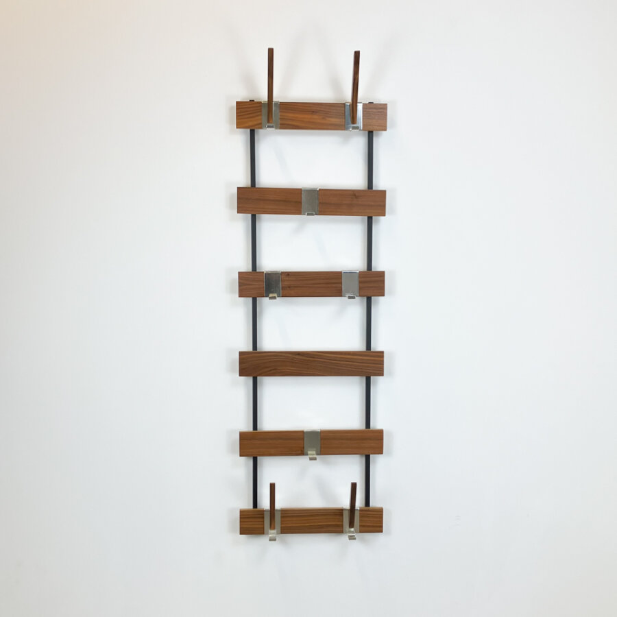 Schmale Garderobe Nussbaum 1960er Jahre Mid-century Modern Design Style Retro Furniture