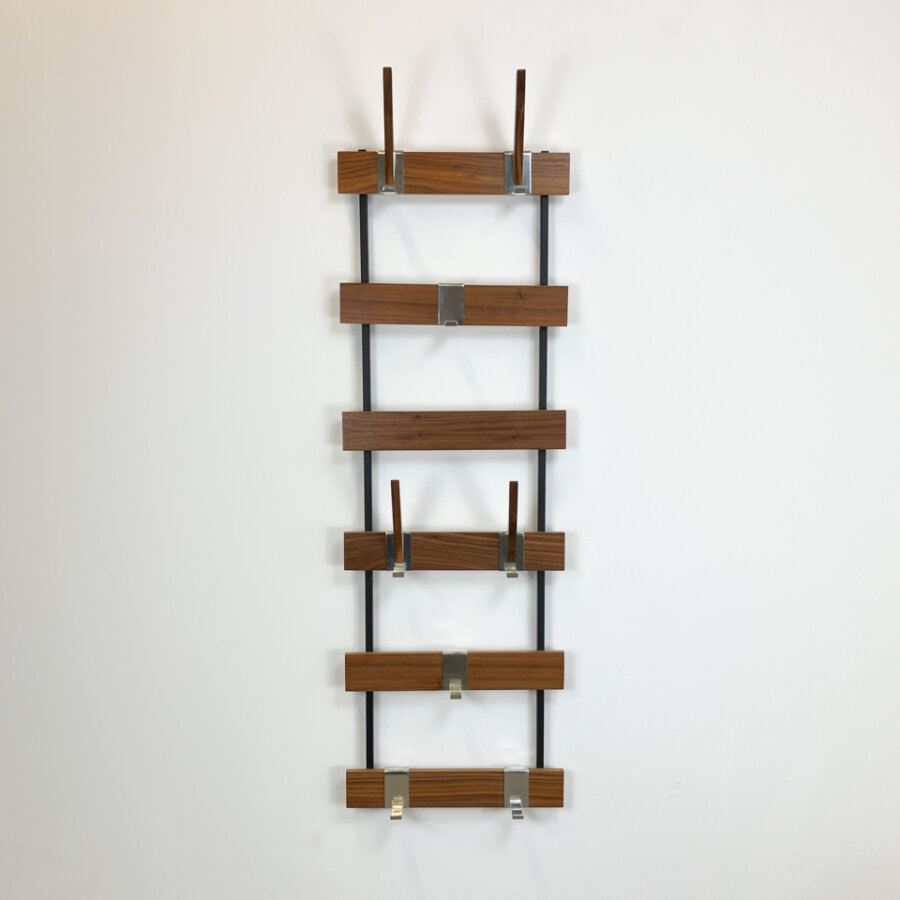 Schmale Garderobe Nussbaum 1960er Jahre Mid-century Modern Design Style Retro Furniture