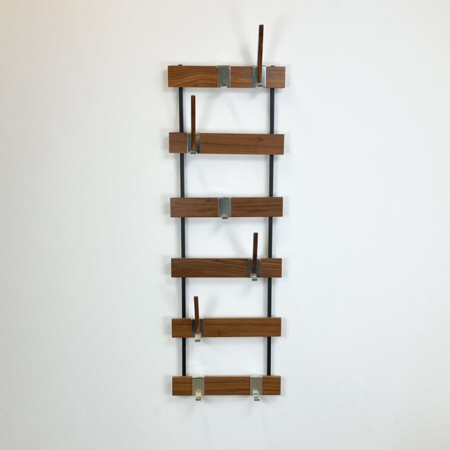 Schmale Garderobe Nussbaum 1960er Jahre Mid-century Modern Design Style Retro Furniture