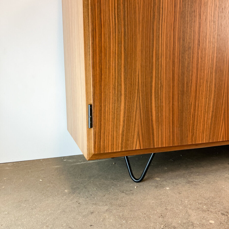 Schraenkchen Mit 2 Tueren Von TEPE Nussbaum 1960er Jahre Mid-century Modern Design Style Retro Furniture