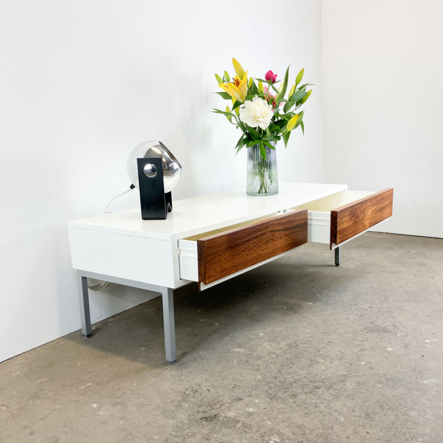 Kleines Lowboard Von Floetotto Weiss Lackiert Mit Palisander 1960er Jahre Mid-century Modern Design Style Retro Furniture
