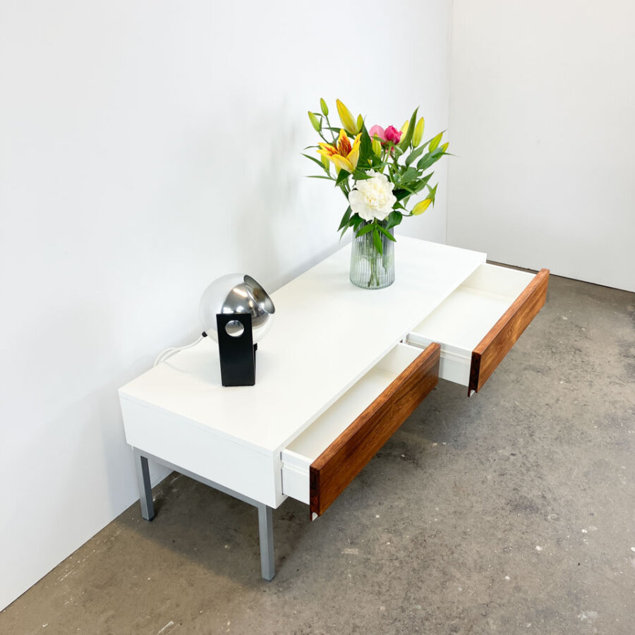 Kleines Lowboard Von Floetotto Weiss Lackiert Mit Palisander 1960er Jahre Mid-century Modern Design Style Retro Furniture