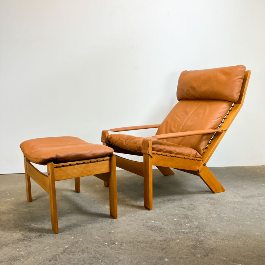 Set Aus Loungechair Und Ottomane Von Westnofa Buche Und Leder 1970er Jahre Mid-century Modern Design Style Retro Furniture