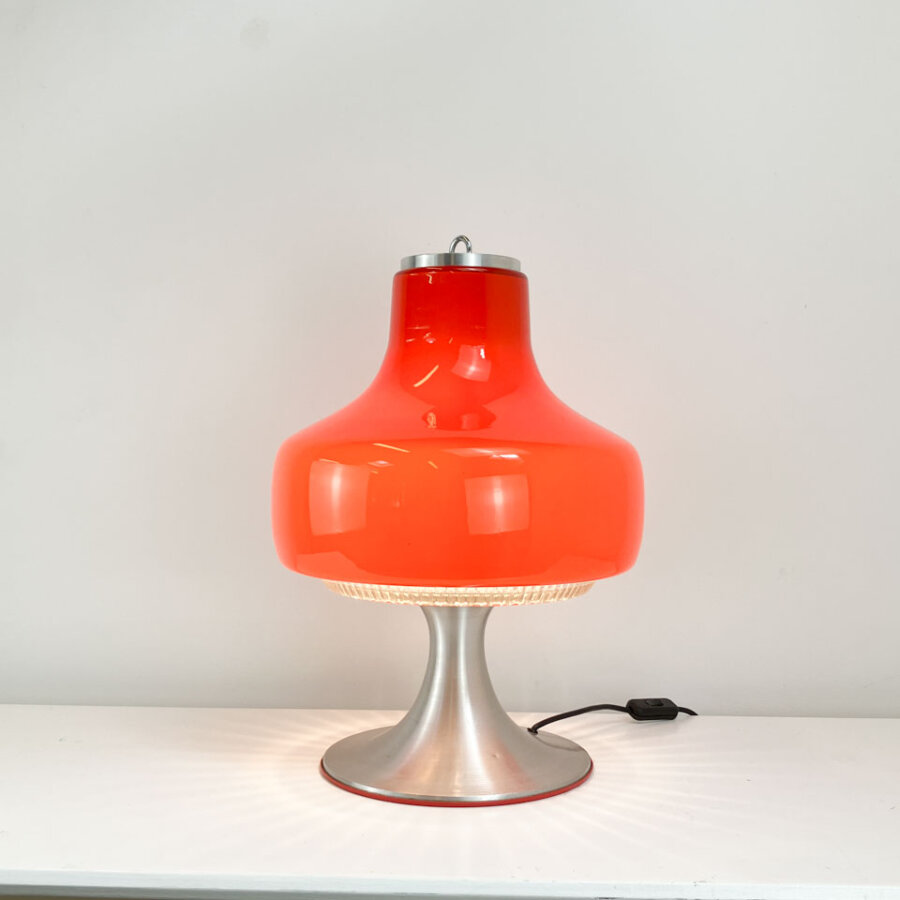 Tischleuchte Glasschirm Mit Aluminiumfuss 1970er Jahre Mid-century Modern Design Style Retro Furniture