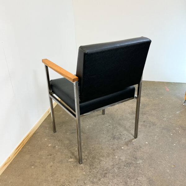 Armlehnstuhl Der Froescher Kg Edelstahl Eiche Und Kunstleder 1970er Jahre Mid-century Modern Design Style Retro Furniture