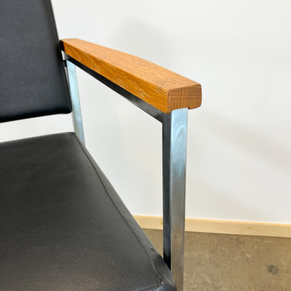 Armlehnstuhl Der Froescher Kg Edelstahl Eiche Und Kunstleder 1970er Jahre Mid-century Modern Design Style Retro Furniture