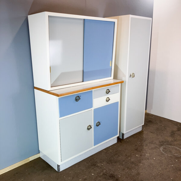 Kuechenschraenke Mit Blaugrau Melierter Resopalplatte 60er Jahre Mid-century Modern Design Style Retro Furniture