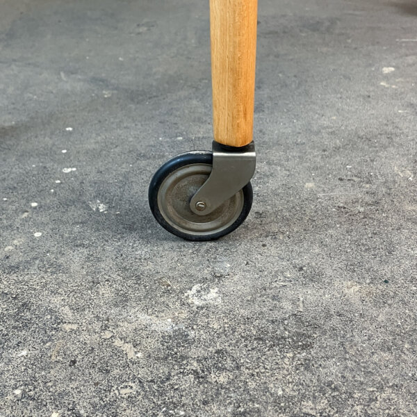 Rollbares Naehkaestchen Birnbaum Buche Korbgeflecht 60er Jahre Mid-century Modern Design Style Retro Furniture