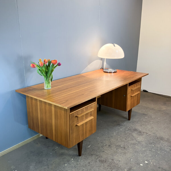 Schreibtisch Im Bauhausdesign Nussbaum 60er Jahre Mid-century Modern Design Style Retro Furniture