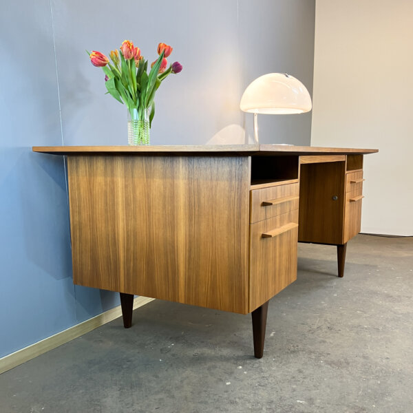Schreibtisch Im Bauhausdesign Nussbaum 60er Jahre Mid-century Modern Design Style Retro Furniture