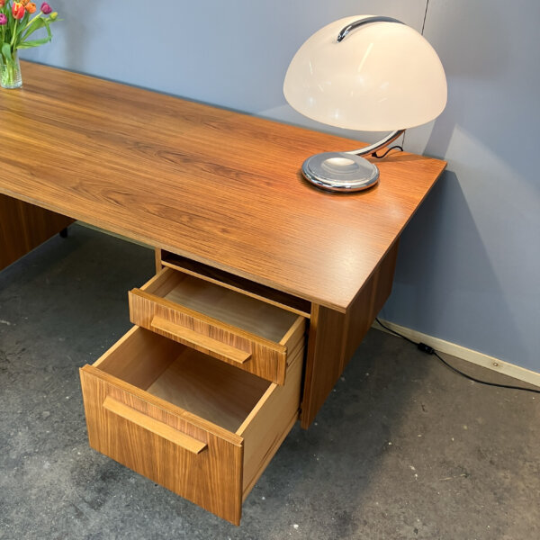 Schreibtisch Im Bauhausdesign Nussbaum 60er Jahre Mid-century Modern Design Style Retro Furniture