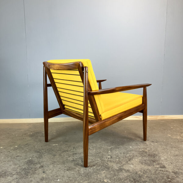 Sessel Von Arne Vodder Fuer Glostrup Teak Mit Senfgelbem Stoffbezug 50er Jahre Mid-century Modern Design Style Retro Furniture