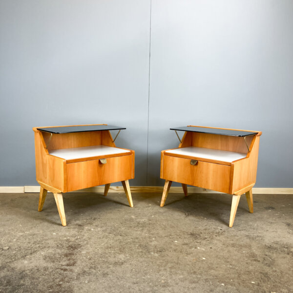 Nachtische Mit Schwarzer Und Weisser Glasplatte Birnbaum 50er Jahre Mid-century Modern Design Style Retro Furniture