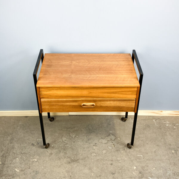 Rollbares Naehkaestchen Nussbaum Auf Stahlrohrbeinen 60er Jahre Mid-century Modern Design Style Retro Furniture