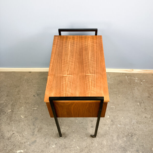 Rollbares Naehkaestchen Nussbaum Auf Stahlrohrbeinen 60er Jahre Mid-century Modern Design Style Retro Furniture