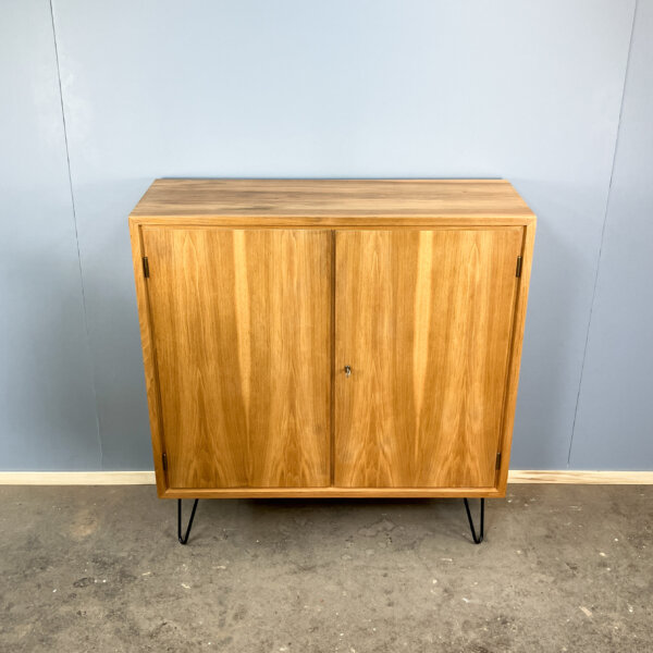 Schraenkchen Vonwk Moebel Auf Hairpinlegs Nussbaum 60er Jahre Mid-century Modern Design Style Retro Furniture
