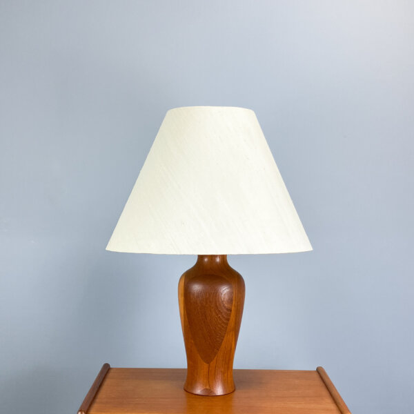Daenische Tischleuchte Von Dyrlund Teak Mit Grobleinen 70er Jahre Mid-century Modern Design Style Retro Furniture