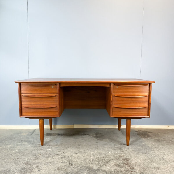 Daenischer Schreibtisch Von Svend Age Madsen Fuer Falster Teak 60er Jahre Mid-century Modern Design Style Retro Furniture
