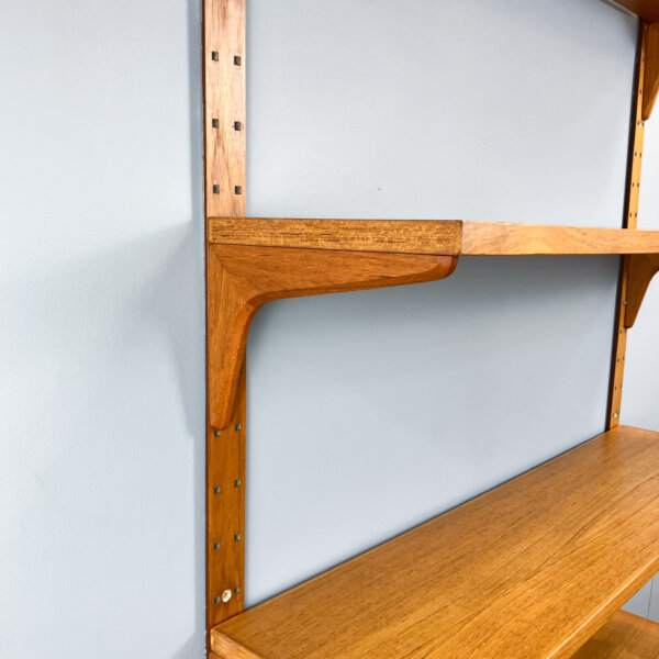 Daenisches Wandregal Von Hansen Und Guldborg Teak Aluminiumschienen 60er Jahre Mid-century Modern Design Style Retro Furniture