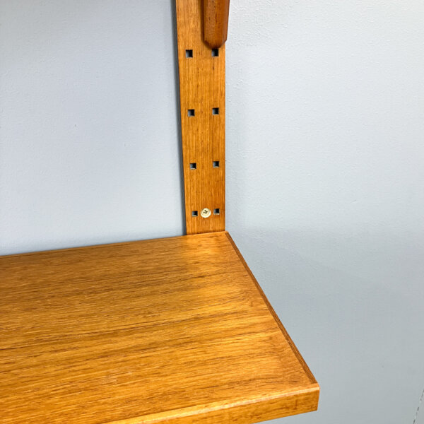 Daenisches Wandregal Von Hansen Und Guldborg Teak Aluminiumschienen 60er Jahre Mid-century Modern Design Style Retro Furniture