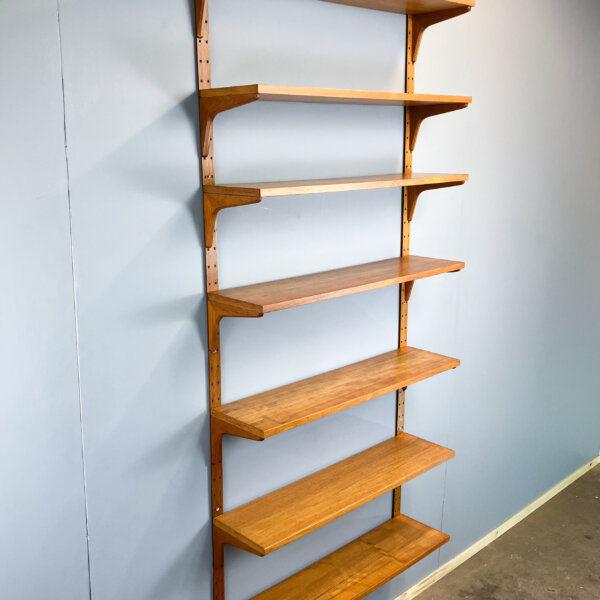 Daenisches Wandregal Von Hansen Und Guldborg Teak Aluminiumschienen 60er Jahre Mid-century Modern Design Style Retro Furniture