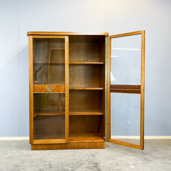 Art Deco Schrank Mit Glastueren Verschiedene Hoelzer 30er Jahre Mid-century Modern Design Style Retro Furniture