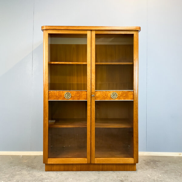Art Deco Schrank Mit Glastueren Verschiedene Hoelzer 30er Jahre Mid-century Modern Design Style Retro Furniture